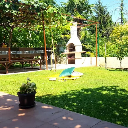 Mary's Garden Appartement *